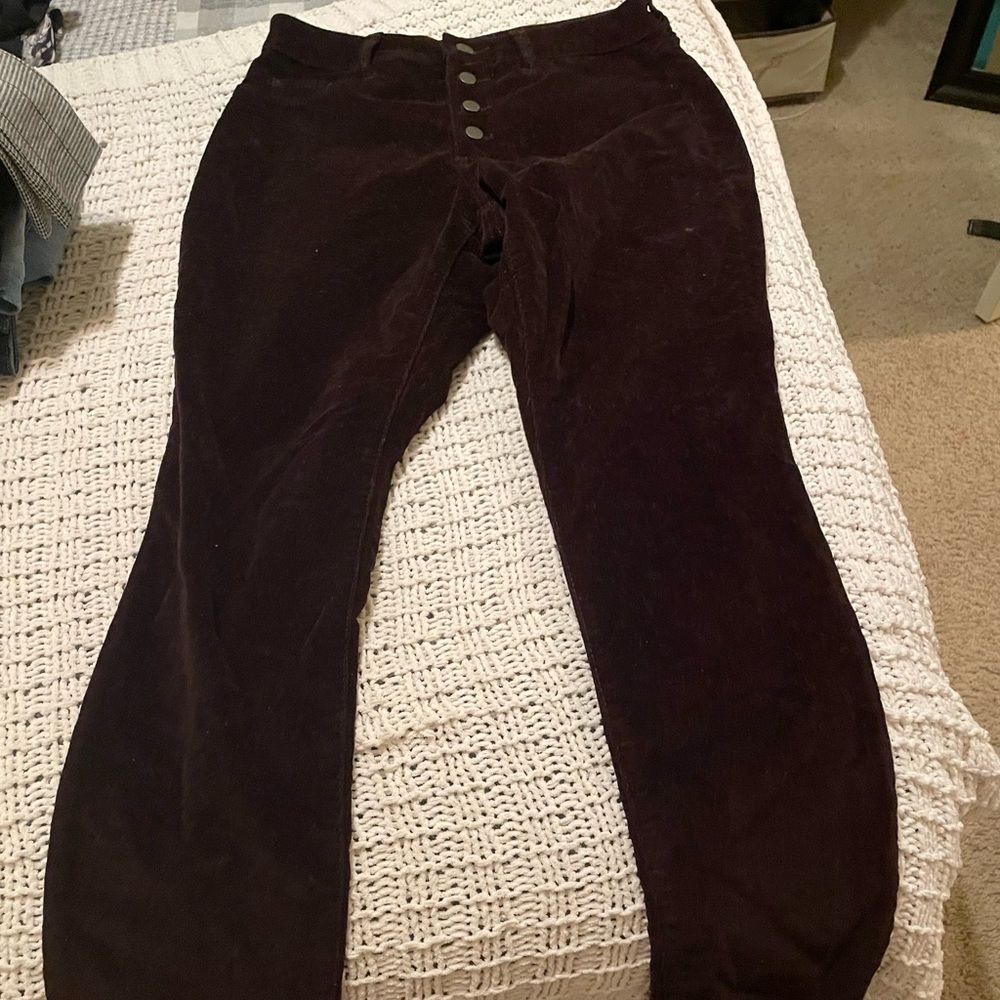 Women’s casual pants